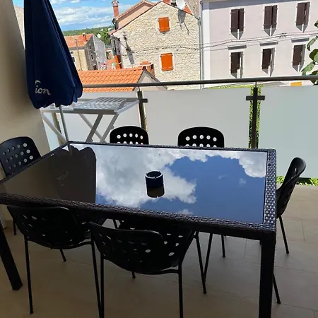Funtana Appartements An Der 1 Reihe Vom Meer Exterior photo