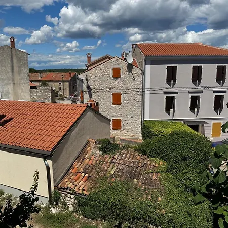 Funtana Appartements An Der 1 Reihe Vom Meer Exterior photo