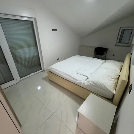 Funtana Appartements An Der 1 Reihe Vom Meer Exterior photo