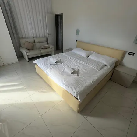 Funtana Appartements An Der 1 Reihe Vom Meer Exterior photo