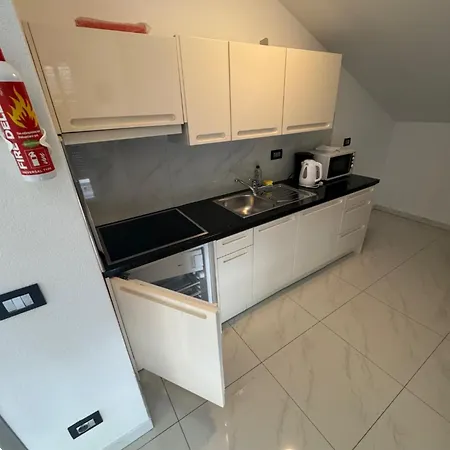 Funtana Appartements An Der 1 Reihe Vom Meer Exterior photo