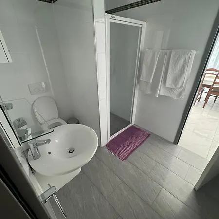 Funtana Appartements An Der 1 Reihe Vom Meer Exterior photo