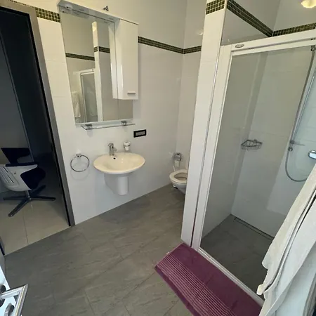 Funtana Appartements An Der 1 Reihe Vom Meer Exterior photo