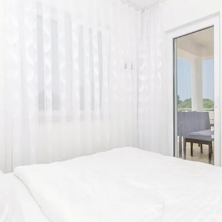 Funtana Appartements An Der 1 Reihe Vom Meer Exterior photo