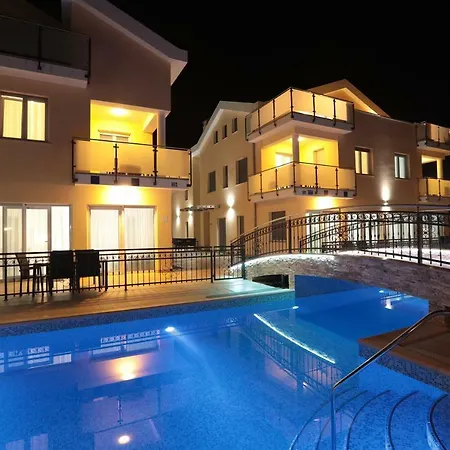 Funtana Appartements An Der 1 Reihe Vom Meer Exterior photo