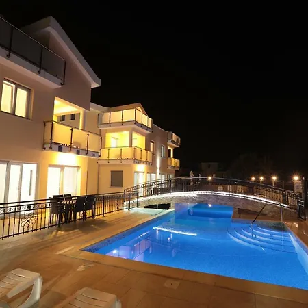 Funtana Appartements An Der 1 Reihe Vom Meer Exterior photo
