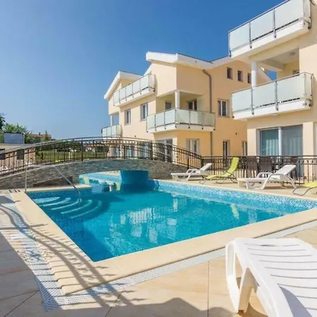 Funtana Appartements An Der 1 Reihe Vom Meer Exterior photo