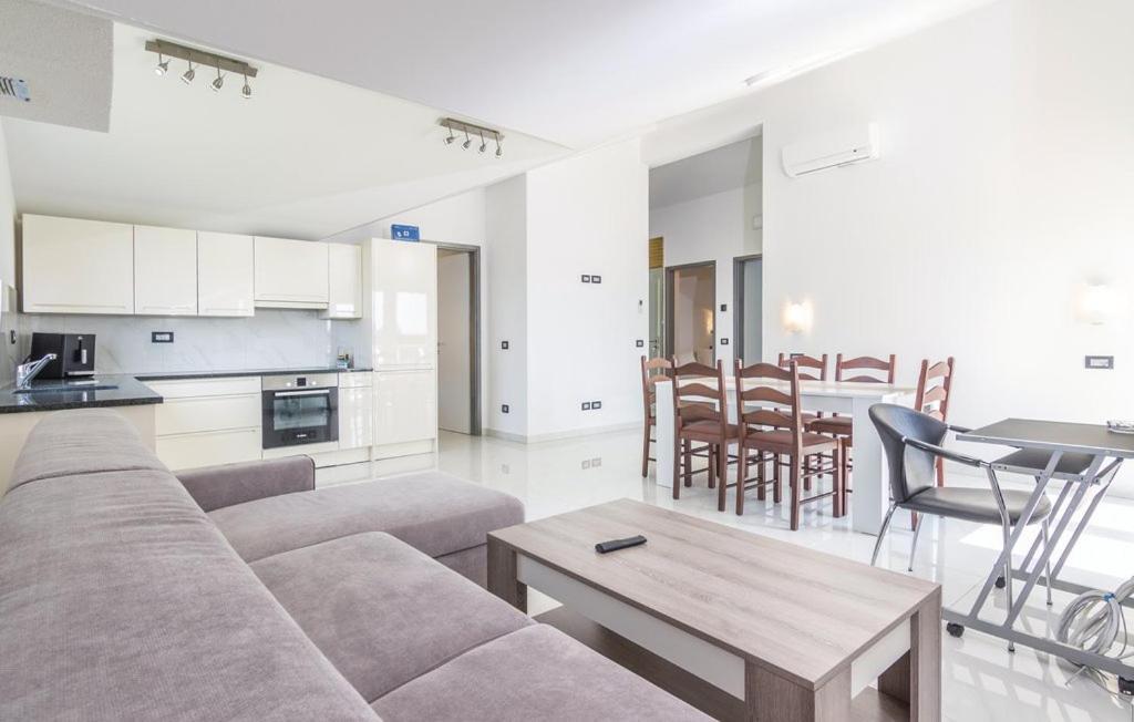 Appartement An Der 1 Reihe Vom *